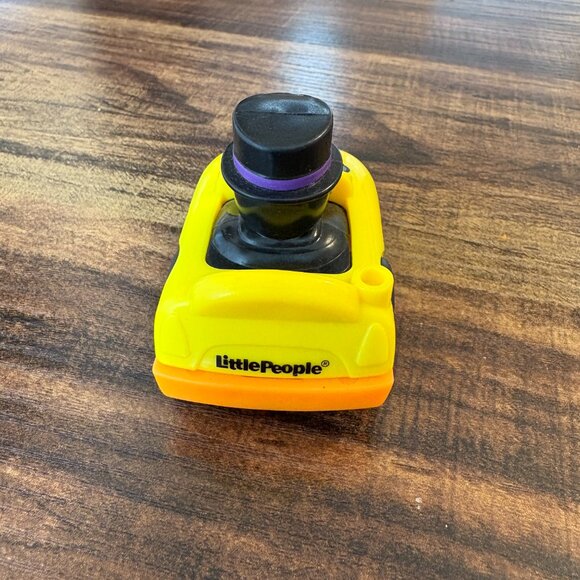 Little People DC Super Friends Penguin Duck Car Wheelies - Picture 3 of 6